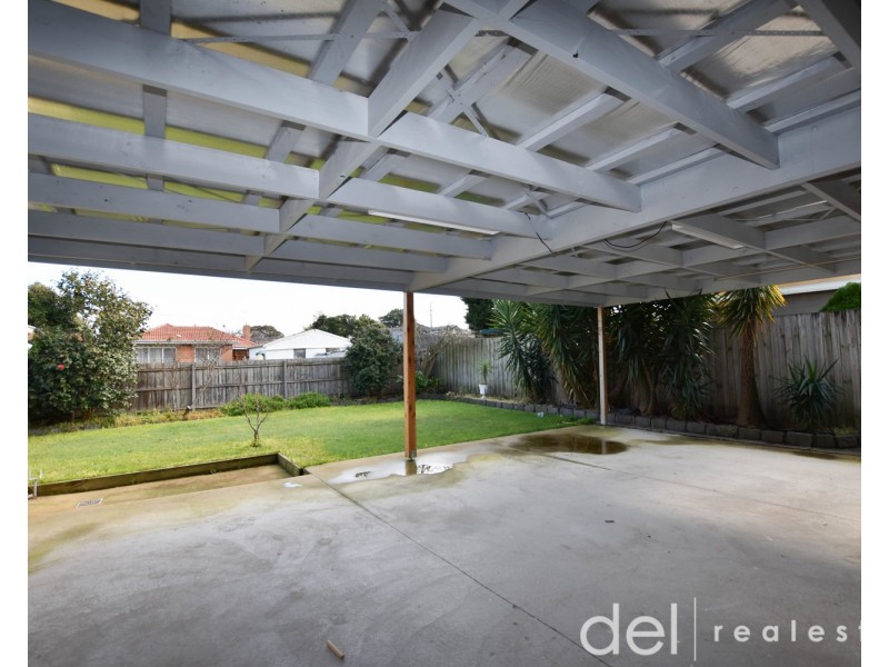 12 Shalimar Crescent, Dandenong North VIC 3175