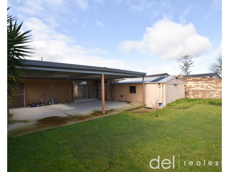 12 Shalimar Crescent, Dandenong North VIC 3175