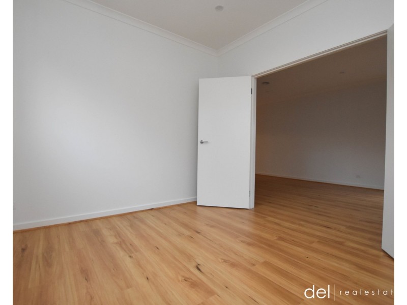 24 Campbell Drive, Hampton Park VIC 3976