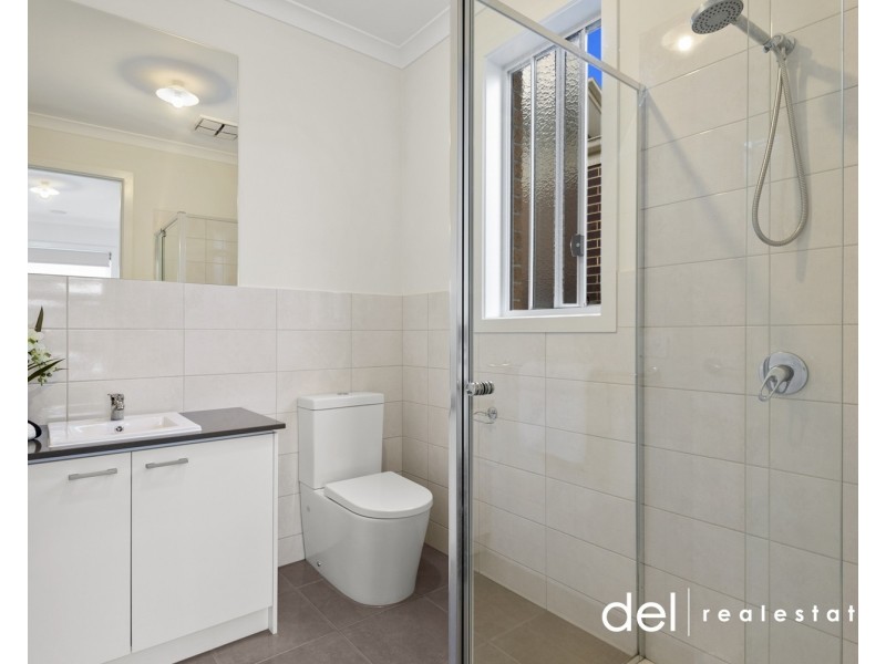 12 Scorchin Drive, Cranbourne South VIC 3977