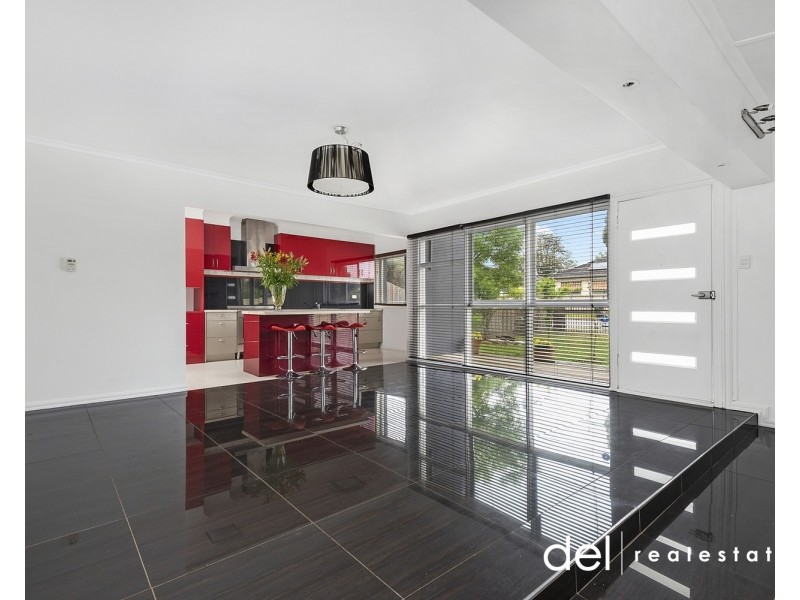 1/7 Koonalda Grove, Dandenong North VIC 3175