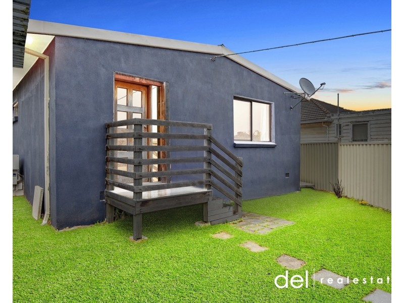1/7 Koonalda Grove, Dandenong North VIC 3175