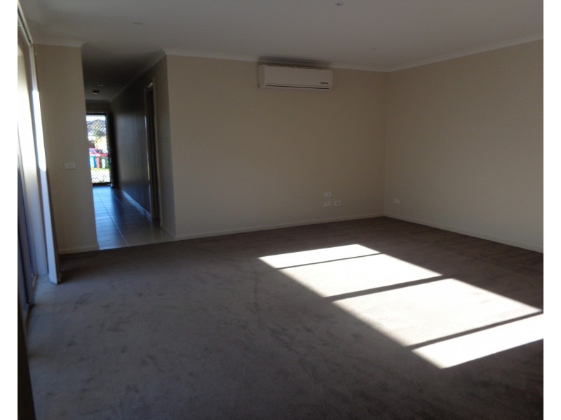 14 Steven Street, Dandenong VIC 3175