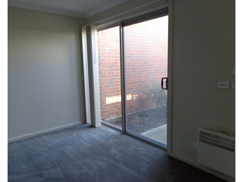 14 Steven Street, Dandenong VIC 3175