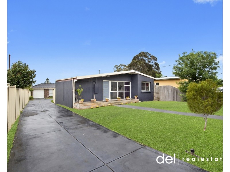 1 & 2/7 Koonalda Grove, Dandenong North VIC 3175