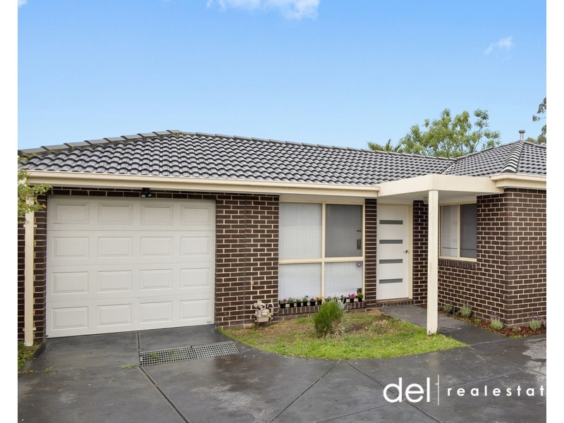 1 & 2/7 Koonalda Grove, Dandenong North VIC 3175