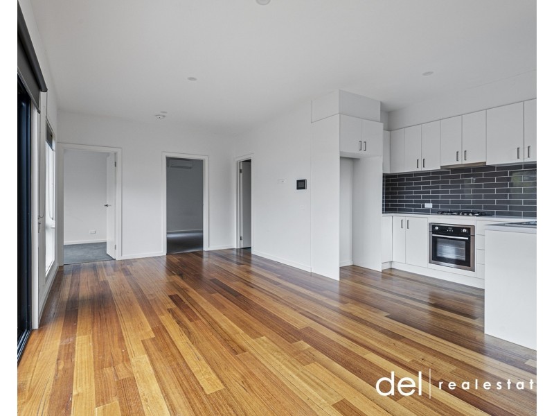 3/2 Fifth Avenue, Dandenong VIC 3175