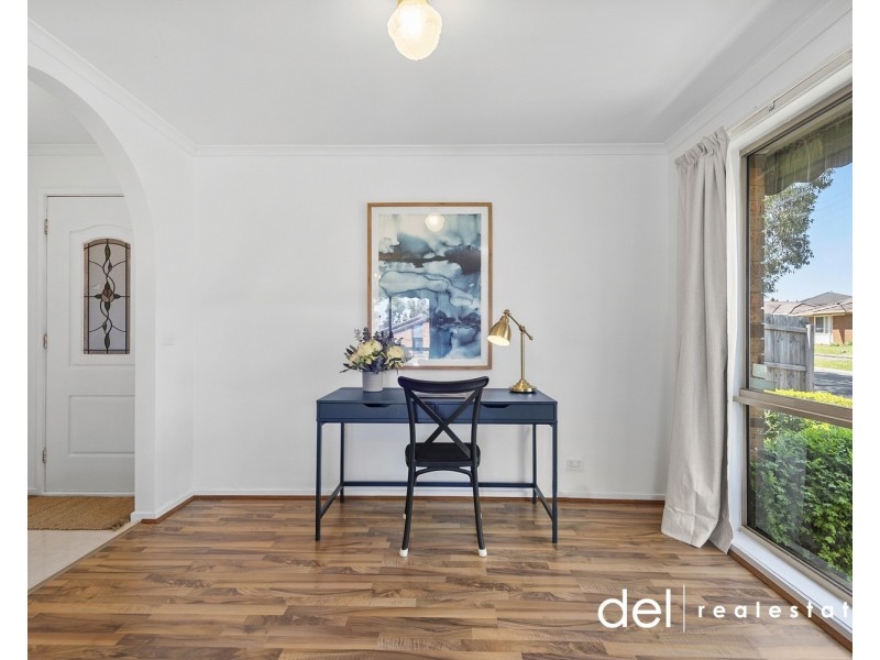 2/26 Leopold Crescent, Hampton Park VIC 3976