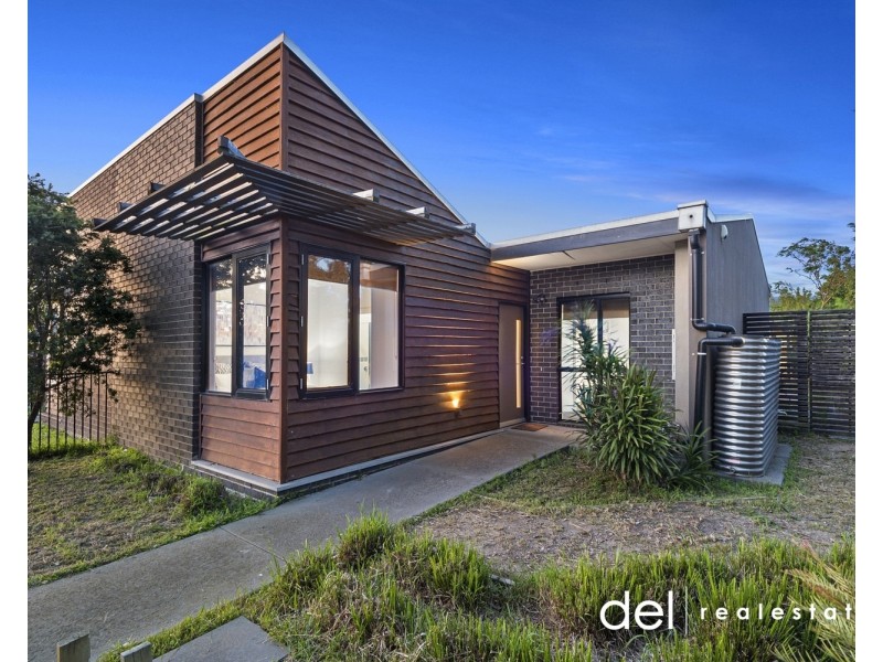 1 Landsby Lane, Dandenong VIC 3175