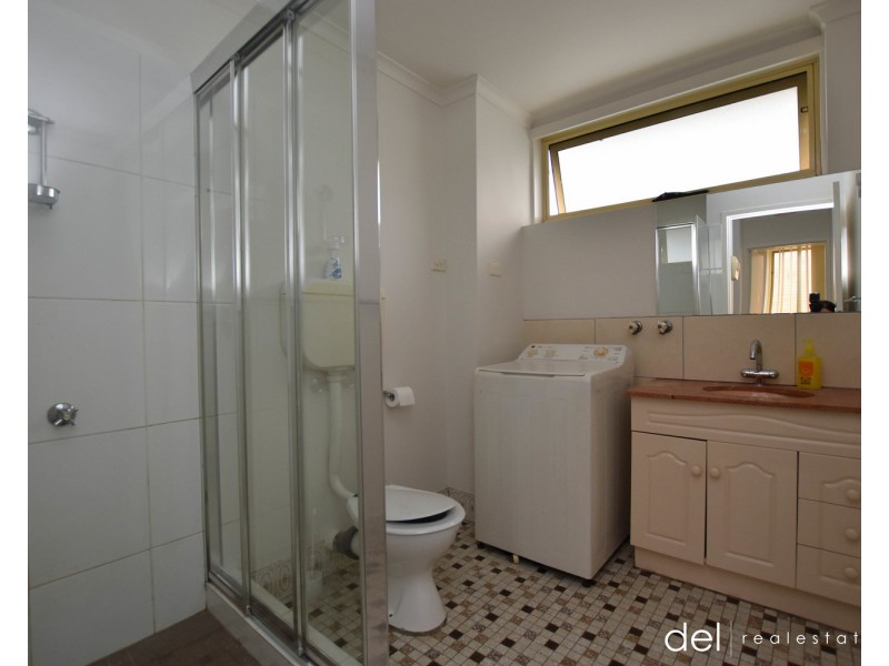 4/9-11 Weller Street, Dandenong VIC 3175