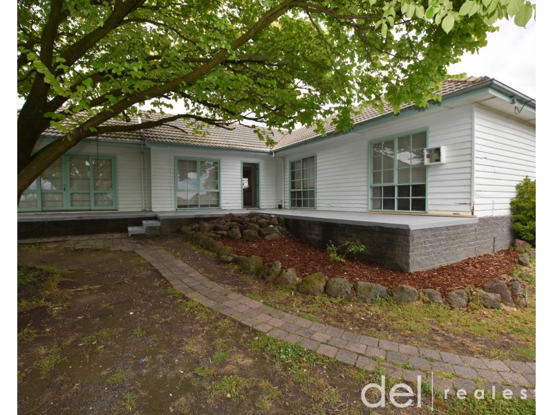 77 Doveton Avenue, Eumemmerring VIC 3177