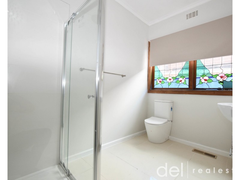 77 Doveton Avenue, Eumemmerring VIC 3177