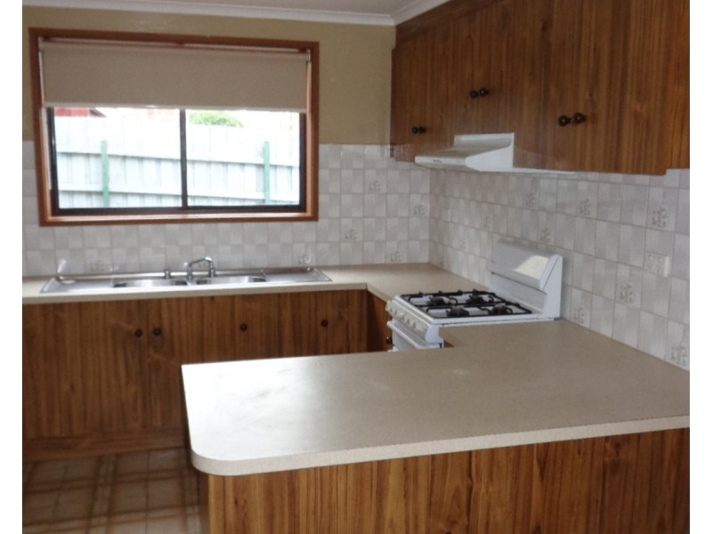 4/11 Hemmings Street, Dandenong VIC 3175