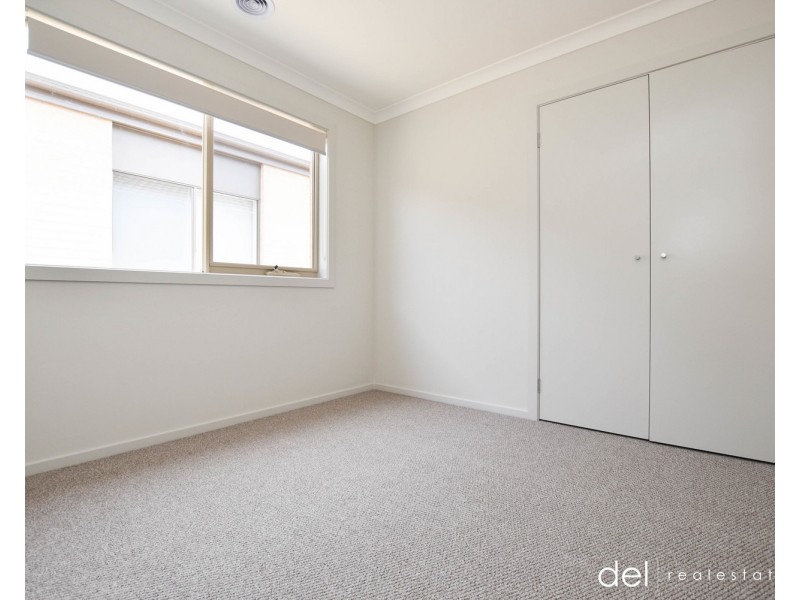 30 Carpathian Drive, Clyde VIC 3978