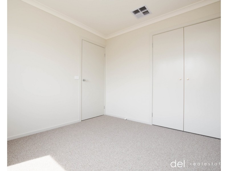 30 Carpathian Drive, Clyde VIC 3978