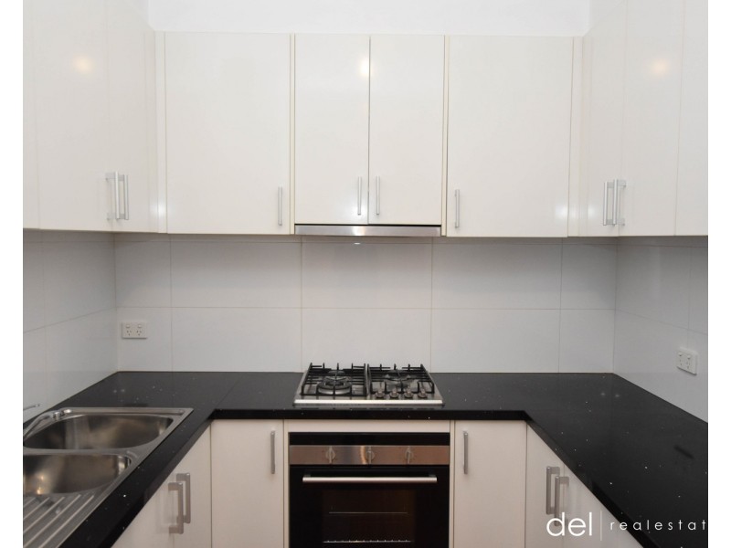 4/13 Belfort Street, Dandenong VIC 3175