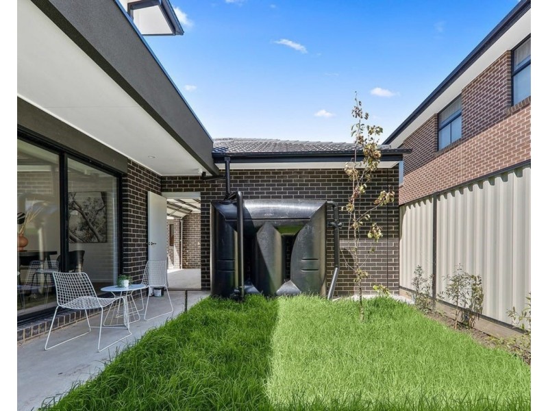1/26 Gloria Avenue, Dandenong North VIC 3175