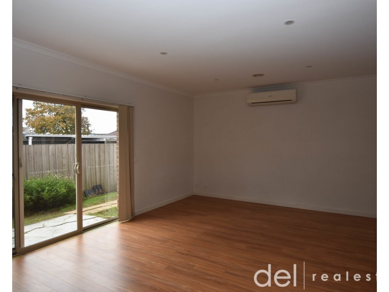 2/35 Grace Avenue, Dandenong VIC 3175