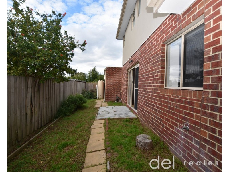 2/35 Grace Avenue, Dandenong VIC 3175