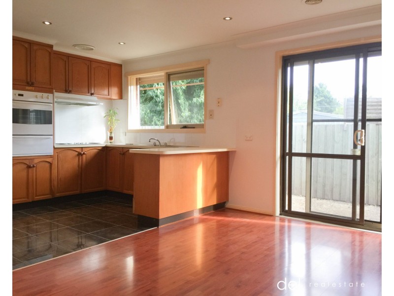 3/10 Walter Street, Cranbourne VIC 3977