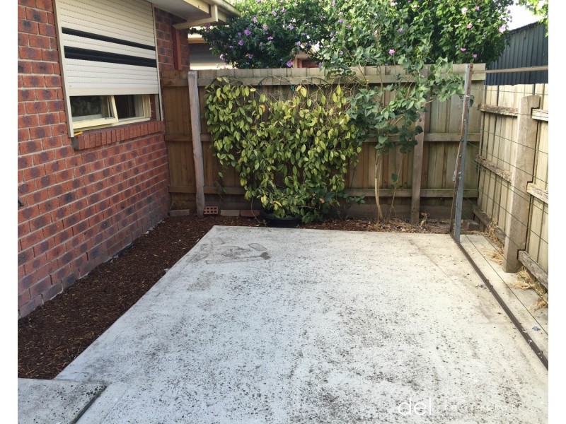 3/10 Walter Street, Cranbourne VIC 3977