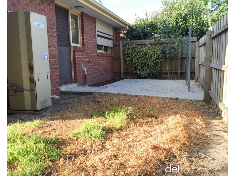 3/10 Walter Street, Cranbourne VIC 3977