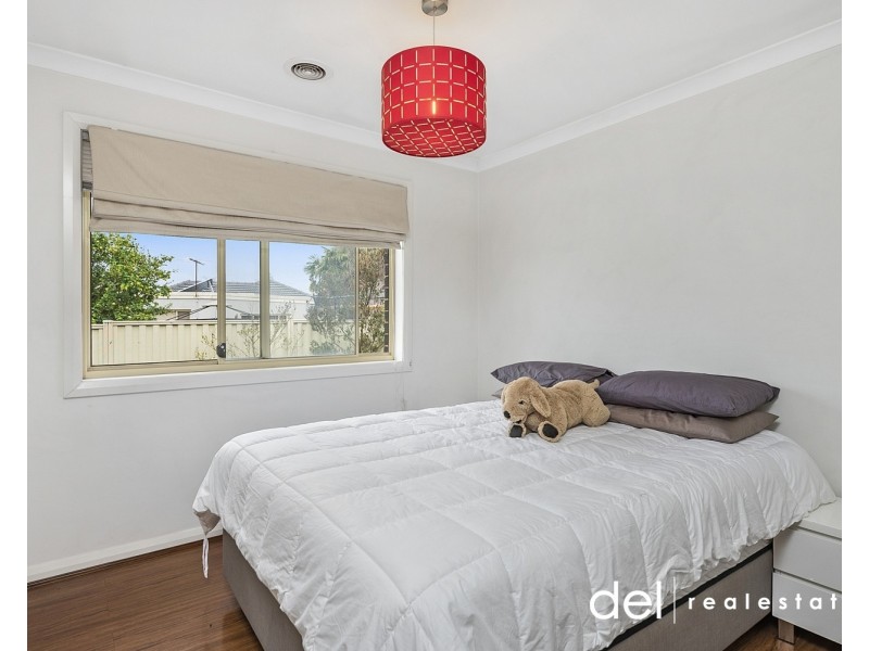 2/7 Koonalda Grove, Dandenong North VIC 3175