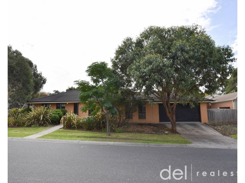 1 Sacha Drive, Pakenham VIC 3810