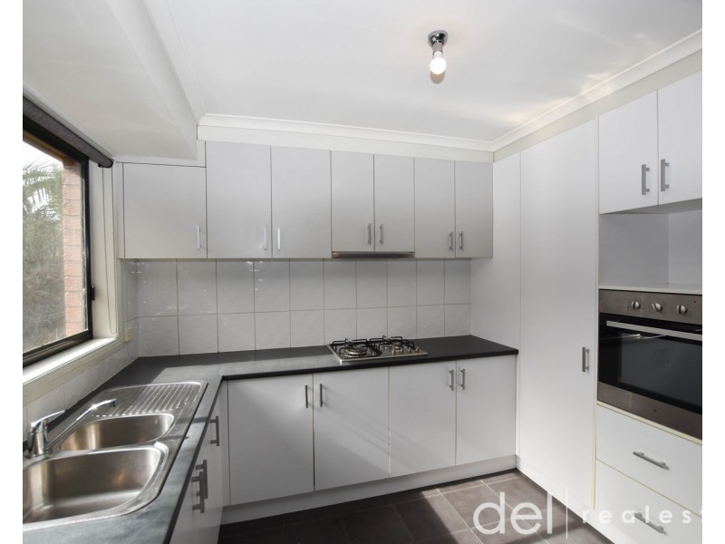 1 Sacha Drive, Pakenham VIC 3810