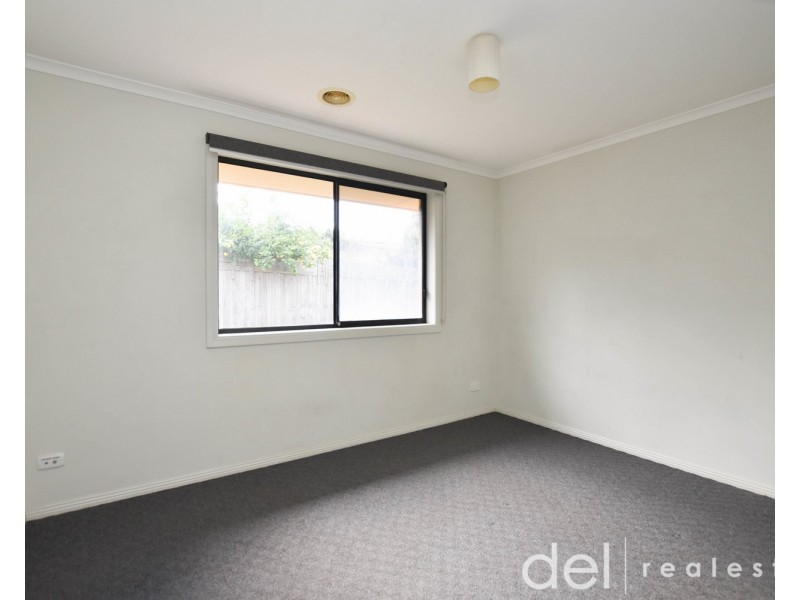 1 Sacha Drive, Pakenham VIC 3810