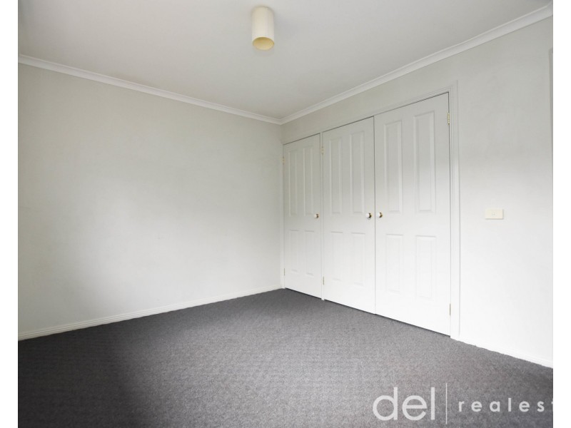 1 Sacha Drive, Pakenham VIC 3810