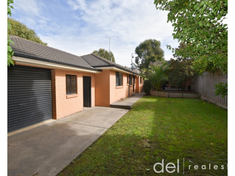 1 Sacha Drive, Pakenham VIC 3810