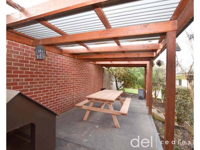 1 Sacha Drive, Pakenham VIC 3810