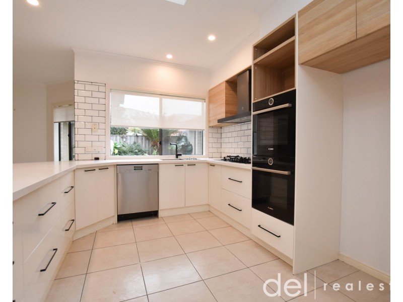 3 Caribbean Pine Court, Lyndhurst VIC 3975