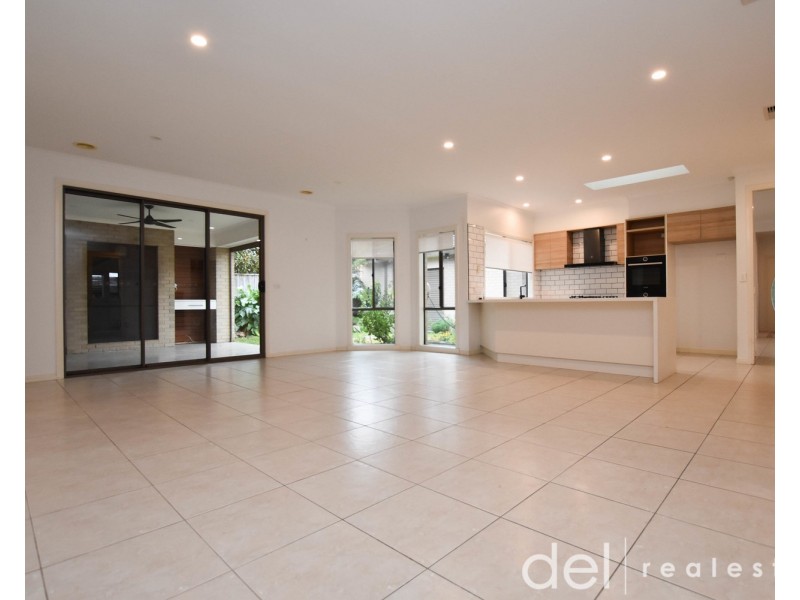 3 Caribbean Pine Court, Lyndhurst VIC 3975