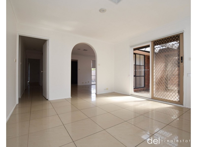 10 Bogong Close, Hallam VIC 3803