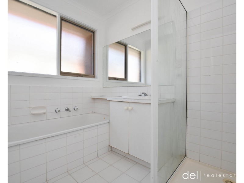 10 Bogong Close, Hallam VIC 3803