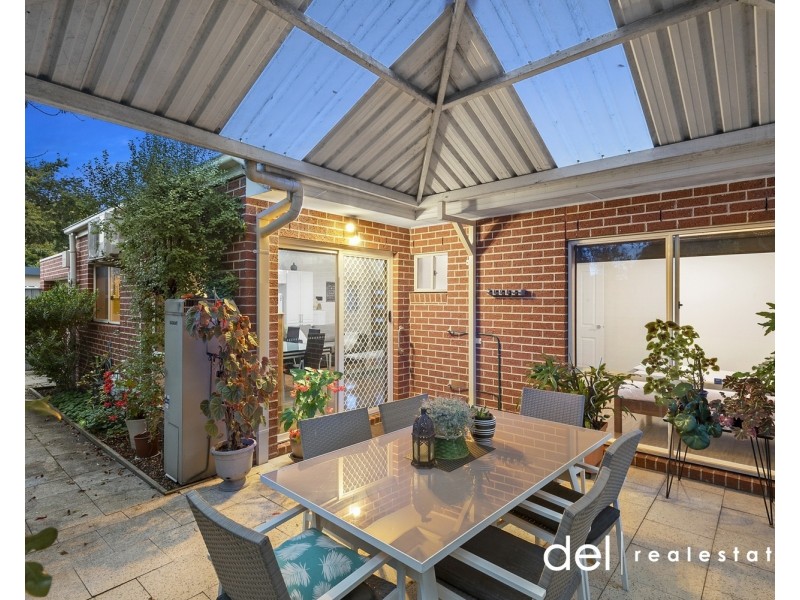 2/33 Latham Crescent, Dandenong North VIC 3175
