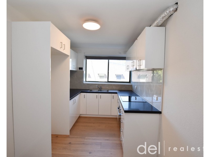 2/44-46 Potter Street, Dandenong VIC 3175