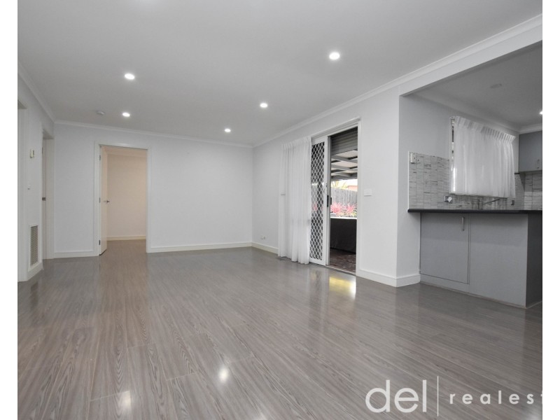 2 Peebles Street, Endeavour Hills VIC 3802