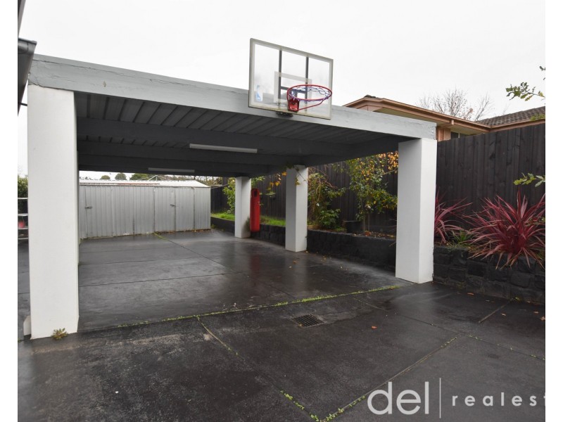 2 Peebles Street, Endeavour Hills VIC 3802