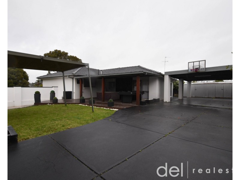 2 Peebles Street, Endeavour Hills VIC 3802