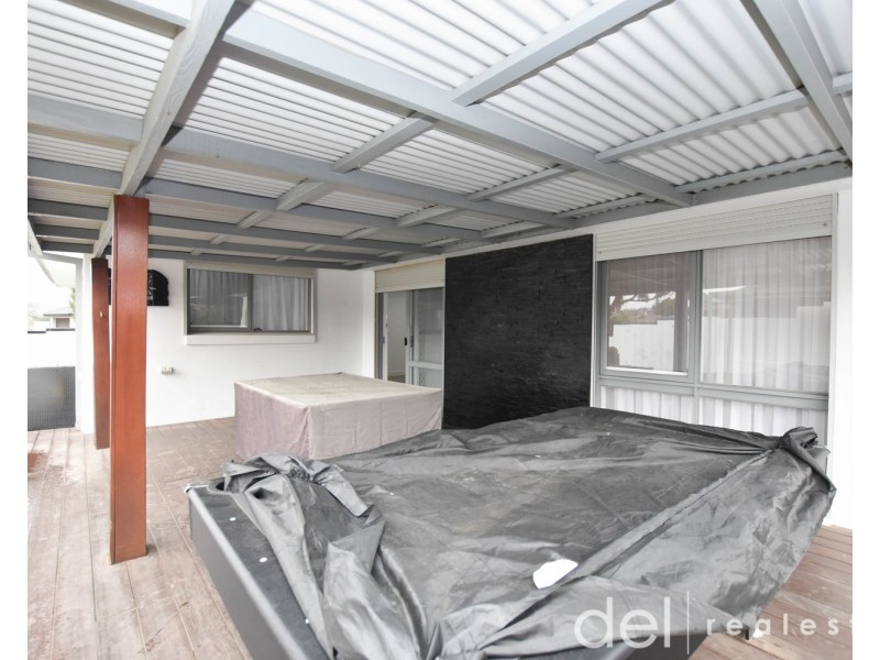 2 Peebles Street, Endeavour Hills VIC 3802