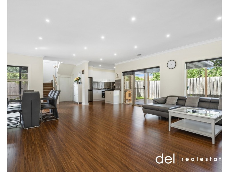 2/14 Roberta Street, Dandenong VIC 3175