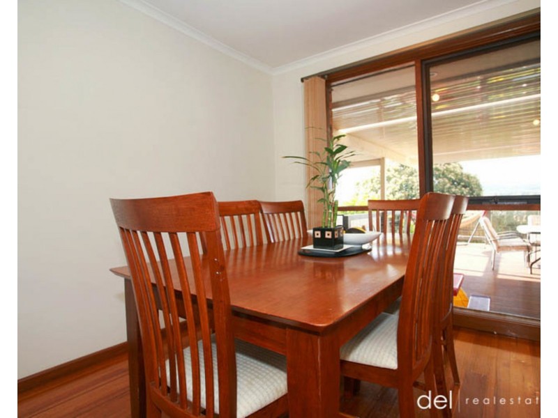 4 Eddington Place, Endeavour Hills VIC 3802