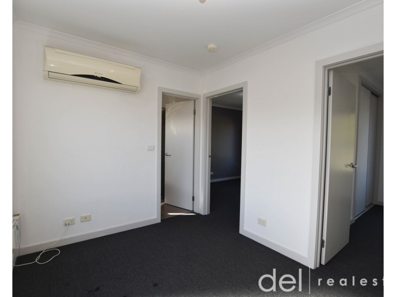 1/10 Bloomfield Road, Noble Park VIC 3174