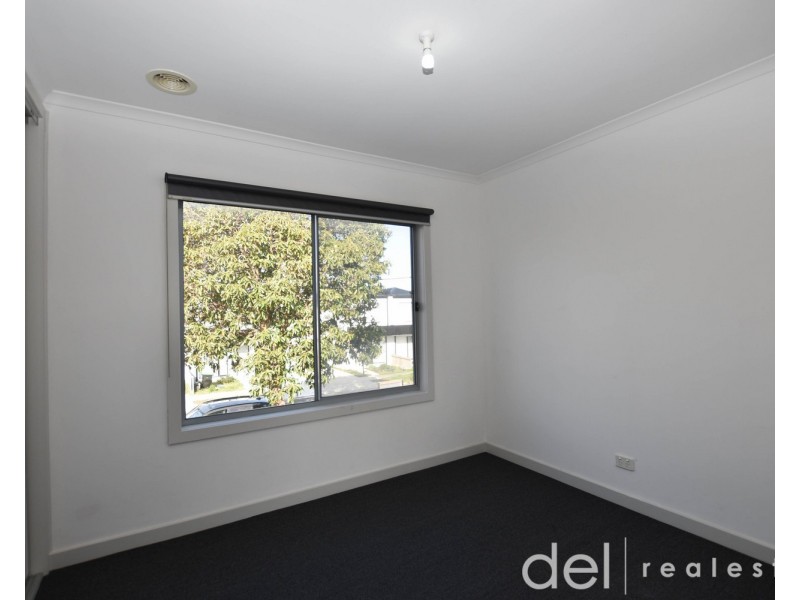 1/10 Bloomfield Road, Noble Park VIC 3174