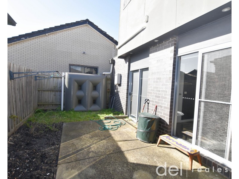 1/10 Bloomfield Road, Noble Park VIC 3174