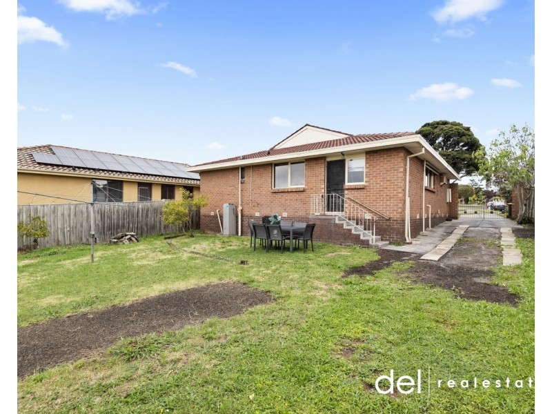 5 Rawdon Hill Drive, Dandenong North VIC 3175