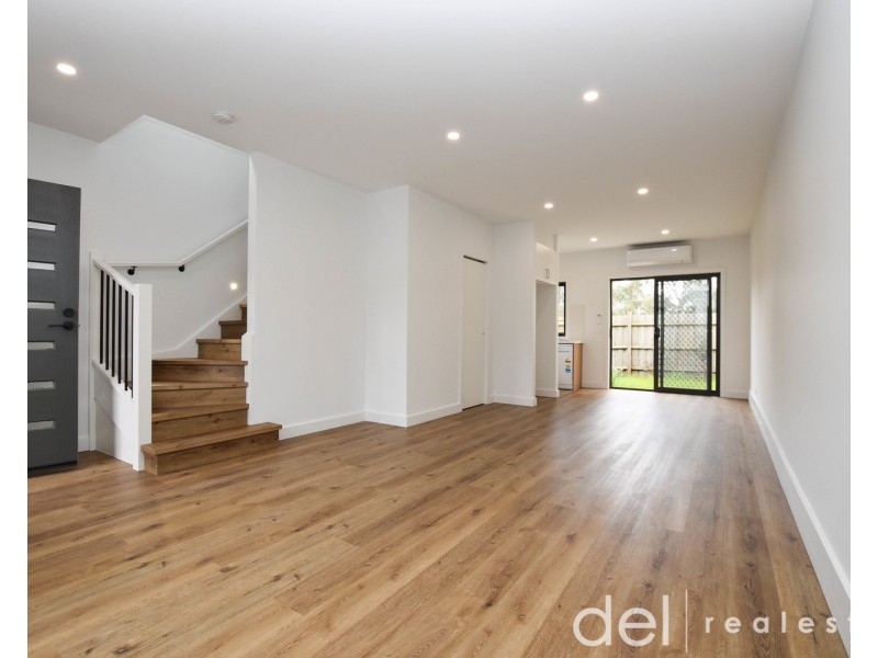 Unit 2/6 Riverview Crescent, Eumemmerring VIC 3177